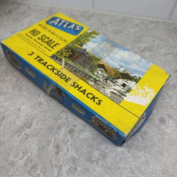 1:87 HO Scale / Gauge Atlas # 702-89 Trackside Shacks (#2) Kit . Never used. - Picture 2 of 10